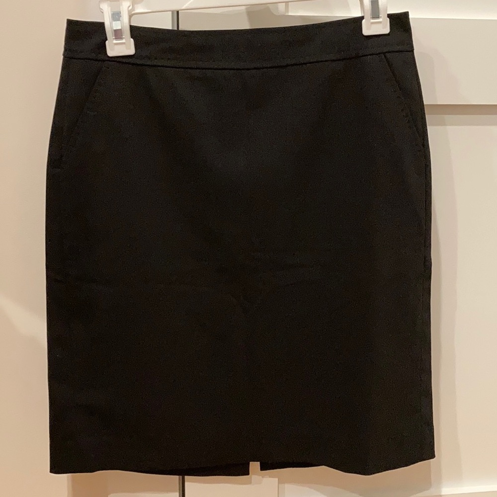 Banana Republic Black Pencil Skirt - Size 0P